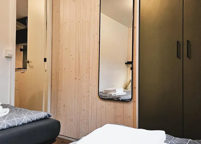 بيت للعطل Nava Home, Mobile In Camp Soline *