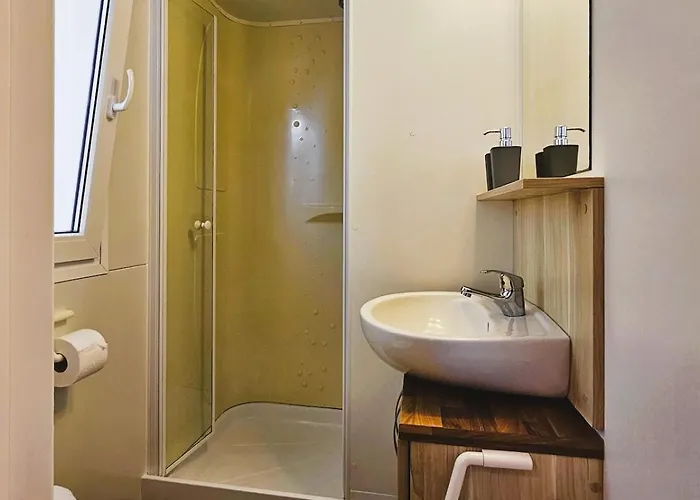 Nava Home, Mobile In Camp Soline بيت للعطل بيوغْغاد نا موغو