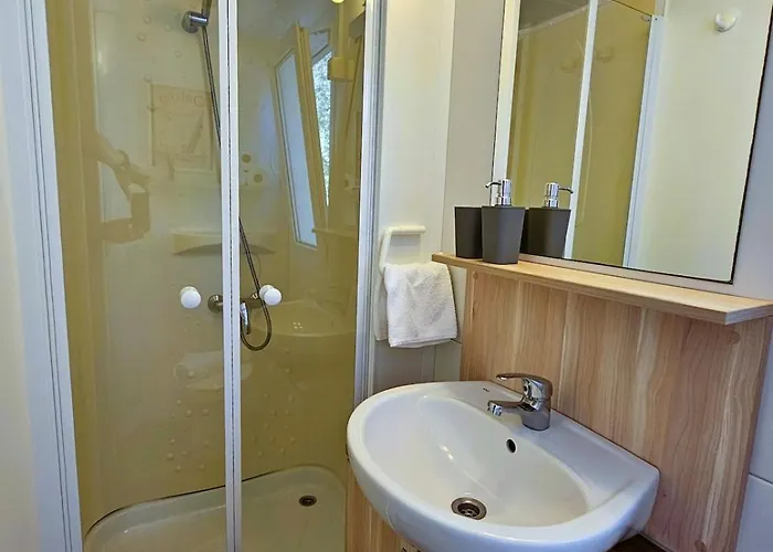بيت للعطل Nava Home, Mobile In Camp Soline