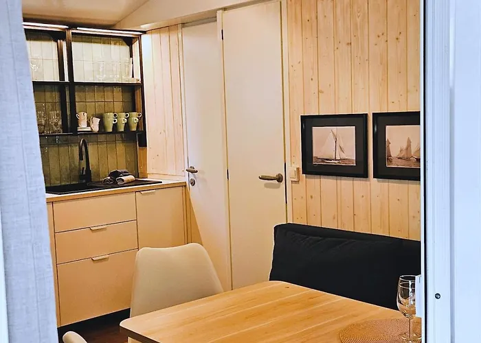 Nava Home, Mobile In Camp Soline * بيوغْغاد نا موغو