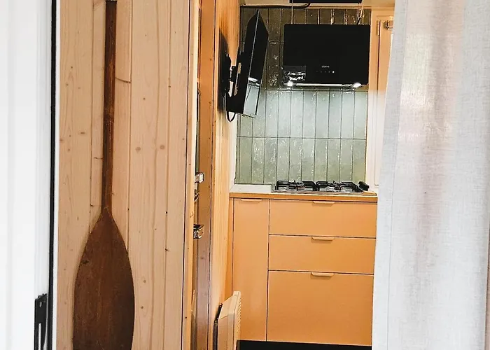 Nava Home, Mobile In Camp Soline بيت للعطل *