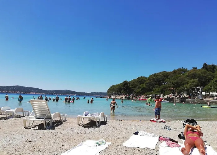 Nava Home, Mobile In Camp Soline Biograd Na Moru